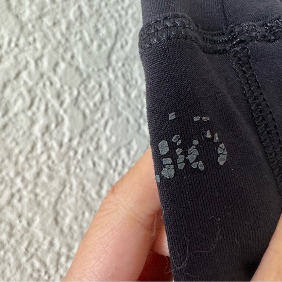 ALO Black Cropped Button Leggings - Picture 2 of 7